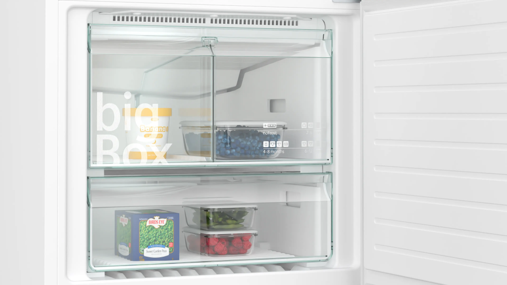 iQ500 Alttan Donduruculu Buzdolabı 186 x 75 cm Beyaz, Total noFrost