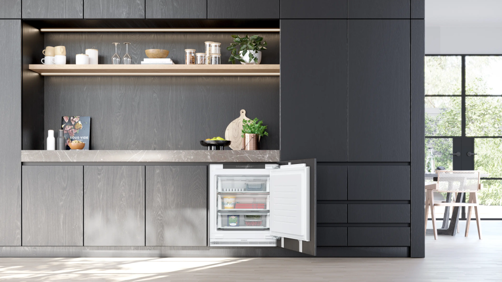 iQ500 Ankastre Derin Dondurucu 82 x 59.8 cm softClosing Düz Menteşe