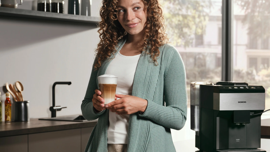 Tam Otomatik Kahve Makinesi EQ500 classic Paslanmaz çelik, Siyah